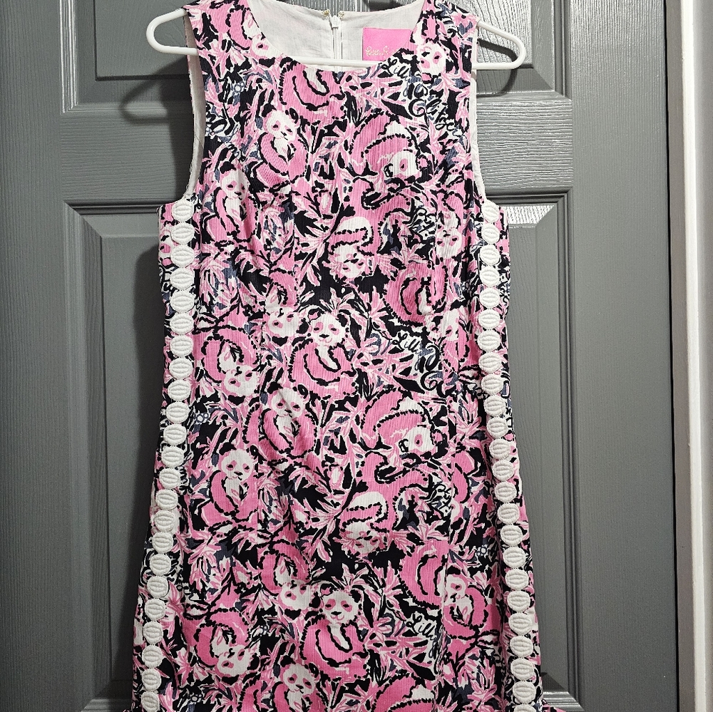 Lilly Pulitzer Mila shift in Hanging with my Boo